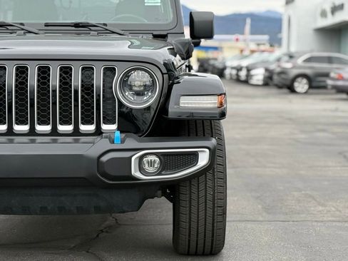 Used 2023 Jeep Wrangler Unlimited Sahara image 4