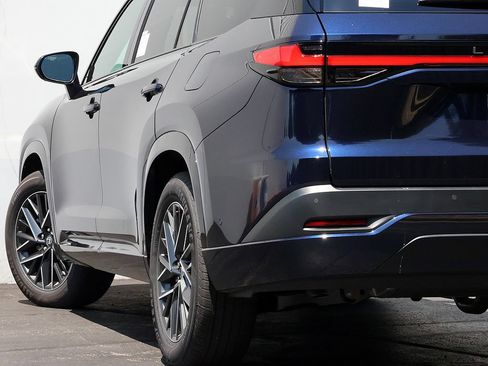 New 2026 Lexus TX 350 AWD image 8