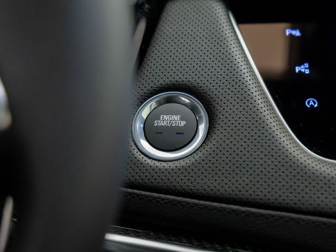 New 2026 Cadillac XT5 Sportv w/ LPO, Floor Liner Package AWD/4WD image 22