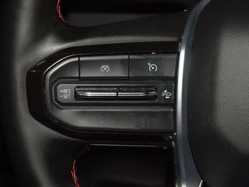 Certified 2024 Chevrolet Colorado Z71 w/ Z71 Convenience Package 2 image 38