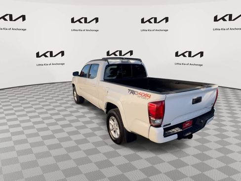 Used 2016 Toyota Tacoma TRD Sport w/ Towing Package AWD/4WD image 6