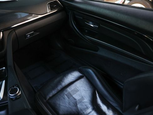 Used 2020 BMW M4 Coupe w/ Competition Package RWD image 26