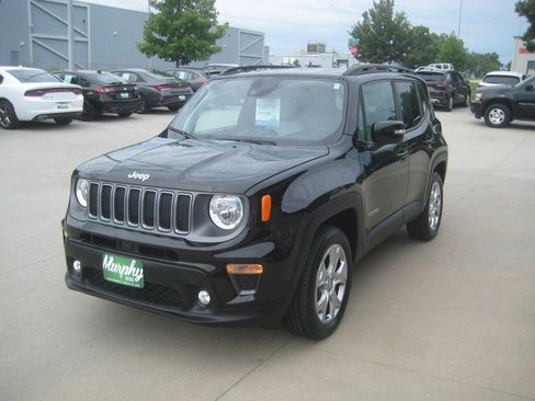 Used 2022 Jeep Renegade Limited AWD/4WD image 4