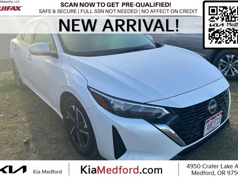 Used 2024 Nissan Sentra SV image 1