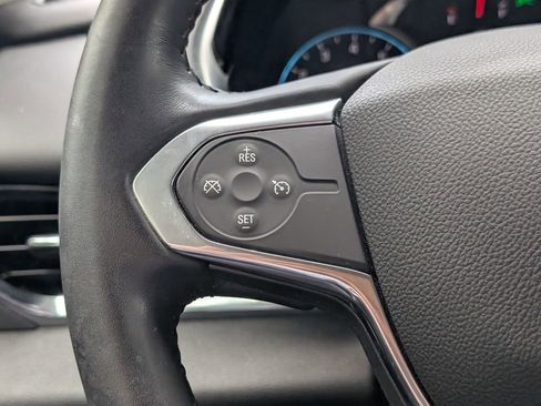 Used 2018 Chevrolet Traverse LT FWD image 30