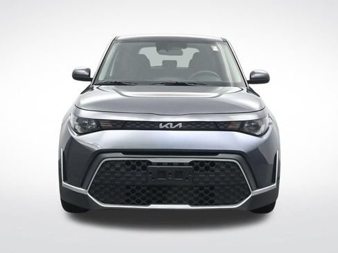 Used 2024 Kia Soul LX w/ Option Group 015 FWD image 2