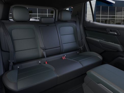 New 2027 GMC Terrain AT4 w/ Technology Package II AWD/4WD image 17