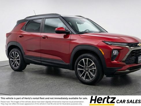 Used 2025 Chevrolet TrailBlazer LT w/ Driver Confidence Package AWD/4WD image 1