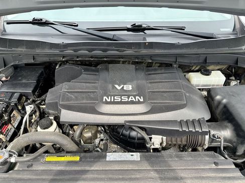 Used 2019 Nissan Titan S image 24