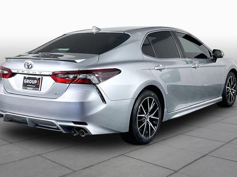 Used 2021 Toyota Camry SE FWD image 13
