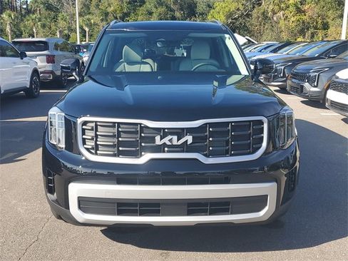 New 2025 Kia Telluride S image 2