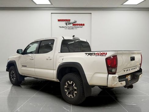 Used 2019 Toyota Tacoma TRD Off-Road w/ Technology Package AWD/4WD image 5