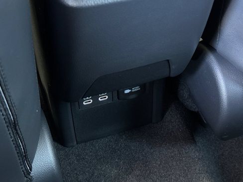 New 2026 Toyota Prius Plug-In Hybrid FWD image 15