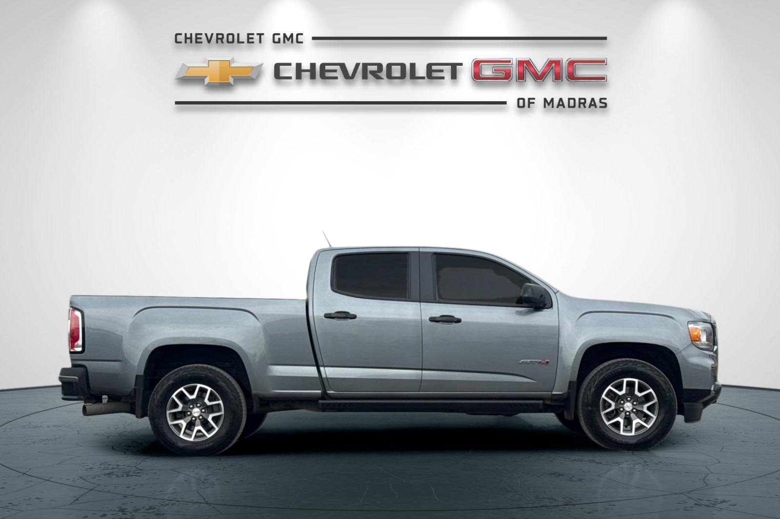 Used 2021 GMC Canyon AT4 w/ Driver Alert Package AWD/4WD image 2