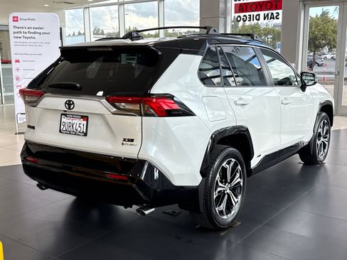 Certified 2025 Toyota RAV4 XSE image 10