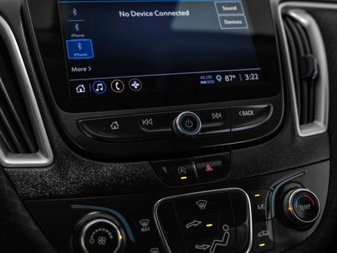 Used 2021 Chevrolet Malibu LS image 18