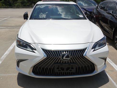 Certified 2020 Lexus ES 350 w/ Premium Package FWD image 2