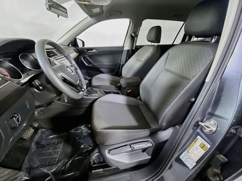 Used 2020 Volkswagen Tiguan S FWD image 19