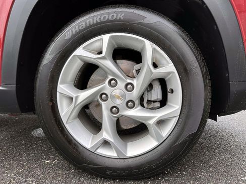 Used 2024 Chevrolet Trax LS w/ LS Convenience Package FWD image 6