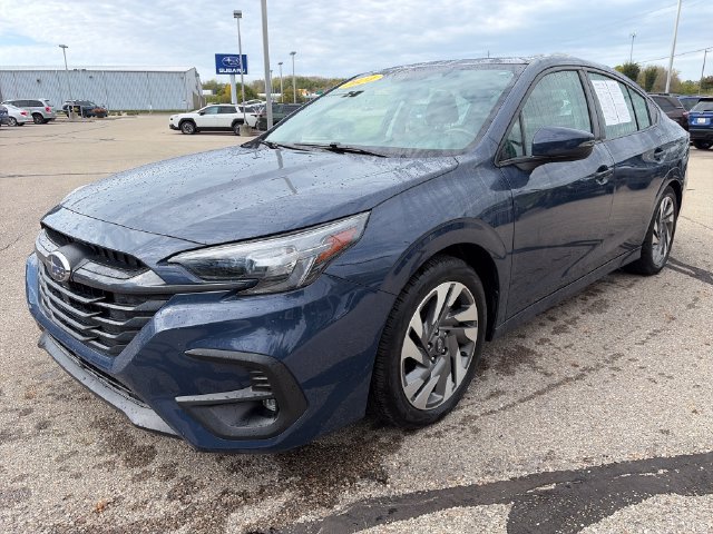 Used 2024 Subaru Legacy Limited AWD/4WD image 3