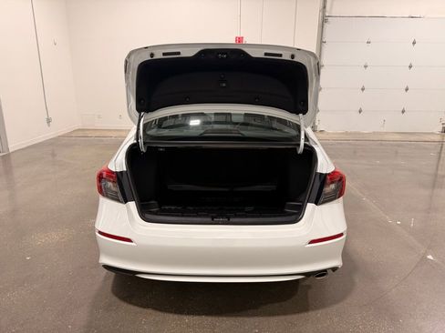 Used 2023 Honda Civic Sport image 9