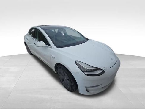 Used 2020 Tesla Model 3 Standard Range Plus image 7