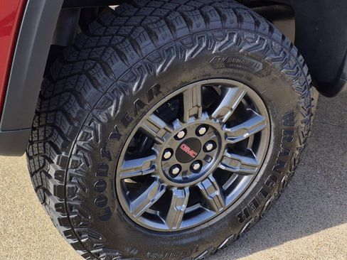 Certified 2026 GMC Sierra 1500 AT4X image 7