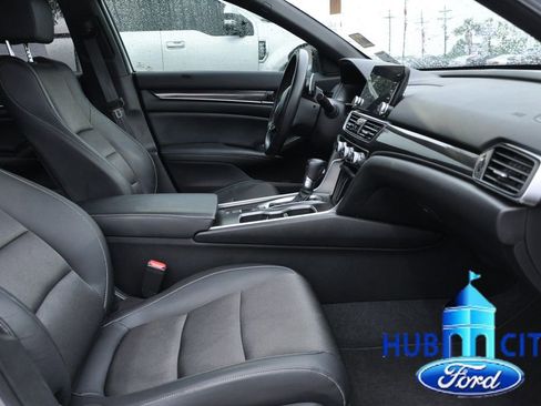 Used 2022 Honda Accord Sport image 16