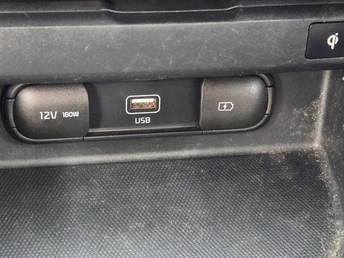 Used 2021 Kia Seltos SX image 45