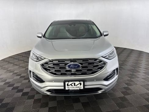 Used 2019 Ford Edge Titanium w/ Equipment Group 301A AWD/4WD image 3