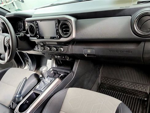 Certified 2023 Toyota Tacoma TRD Off-Road image 16