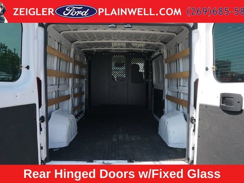 Used 2025 RAM ProMaster 2500 w/ U-Haul Equipment Group FWD image 10