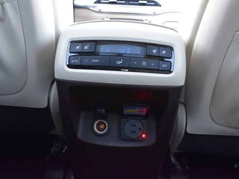 Used 2020 Hyundai Palisade Limited AWD/4WD image 29