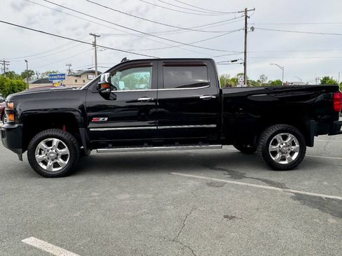 Used 2017 Chevrolet Silverado 2500 LTZ w/ Duramax Plus Package AWD/4WD image 7