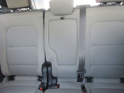 Used 2020 Ford Escape SE image 21