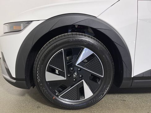 New 2026 Hyundai Ioniq 5 SEL RWD image 11