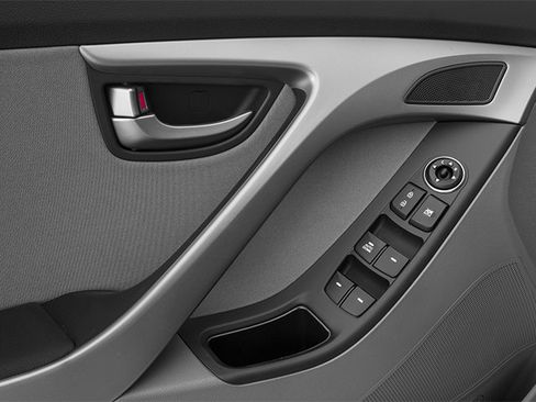 Used 2014 Hyundai Elantra SE FWD image 22