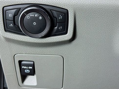 Used 2019 Ford F150 XLT image 14