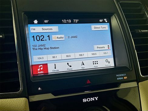 Used 2018 Ford Taurus Limited image 17