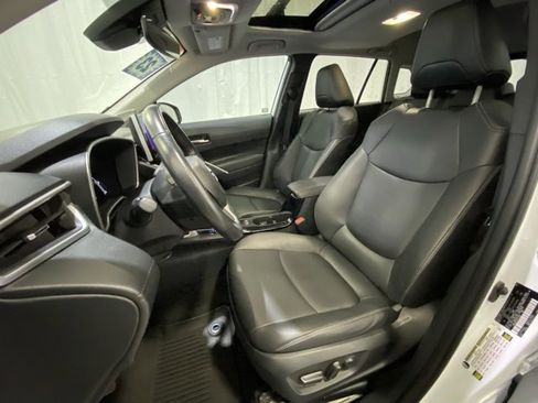 Certified 2023 Toyota Corolla Cross XLE w/ Convenience Package image 10