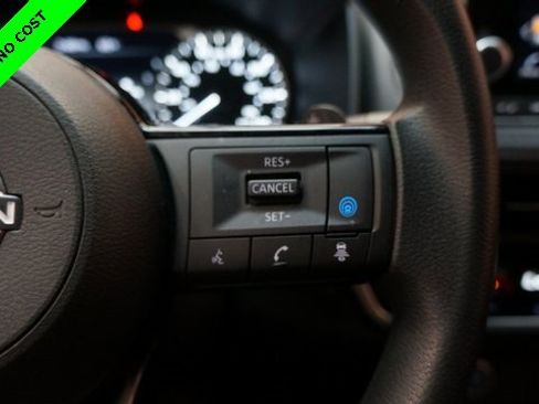 Used 2023 Nissan Rogue SV image 23