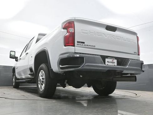 Used 2024 Chevrolet Silverado 2500 LTZ AWD/4WD image 29