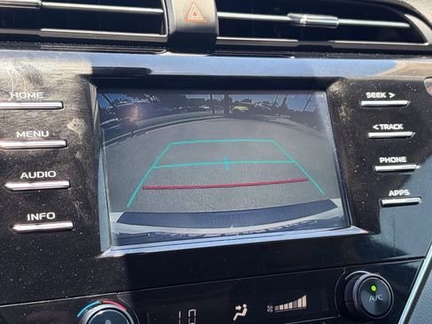 Certified 2018 Toyota Camry SE w/ Moonroof Package FWD image 28