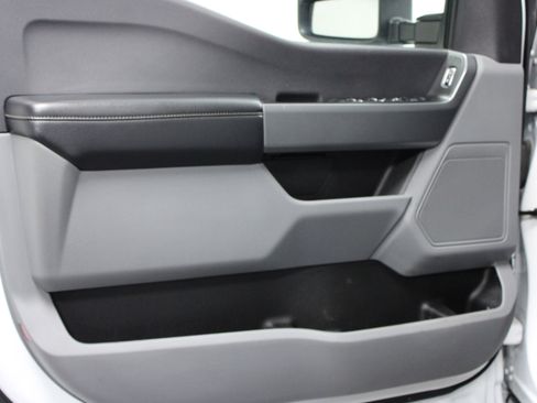 Used 2024 Ford F350 4x4 Crew Cab DRW Super Duty image 11