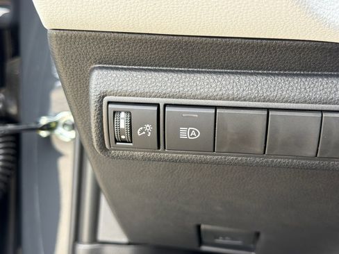 New 2026 Toyota Corolla SE FWD image 18