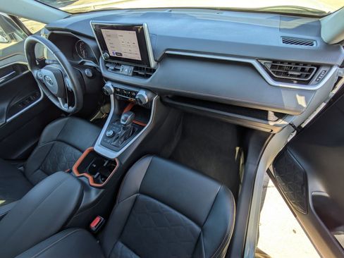 Used 2024 Toyota RAV4 Adventure image 30