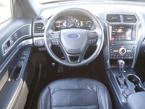 Used 2019 Ford Explorer Sport image 22