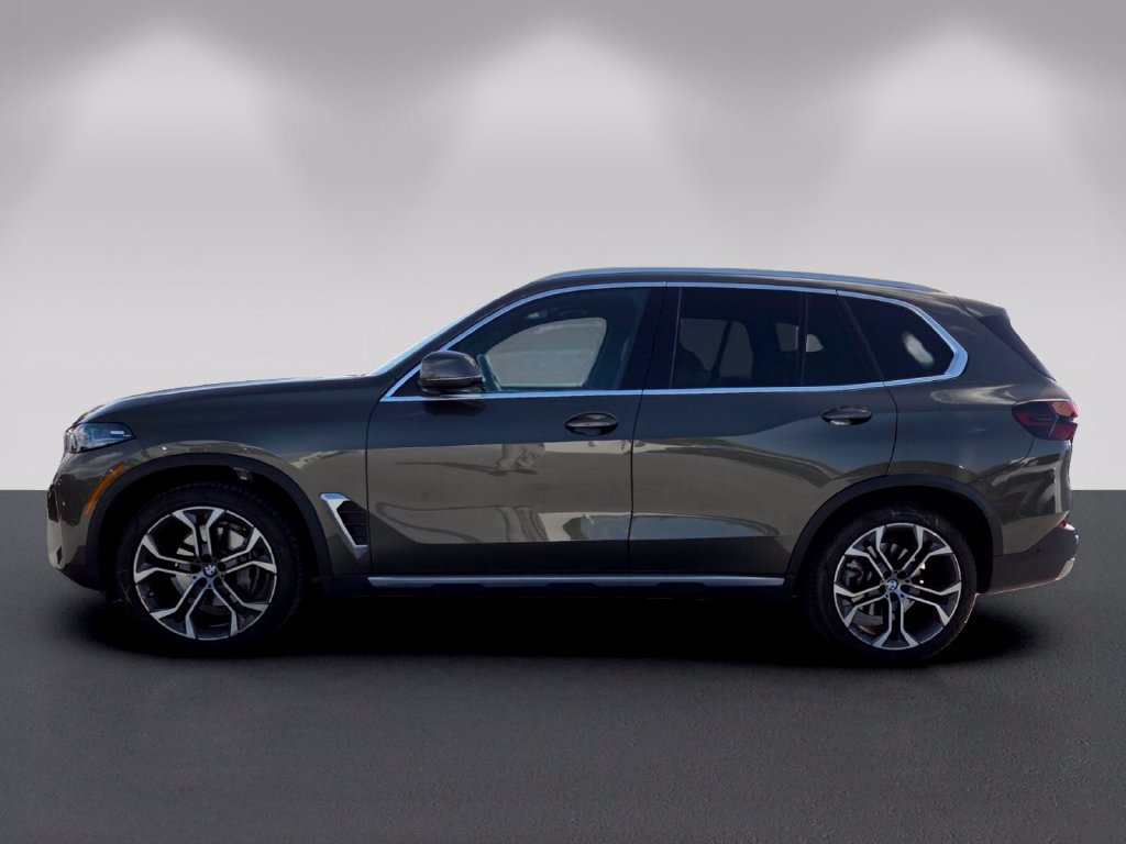 Certified 2025 BMW X5 sDrive40i w/ Climate Comfort Package RWD image 7