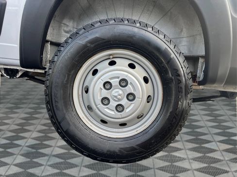 Used 2021 RAM ProMaster 2500 w/ Convenience Group image 17