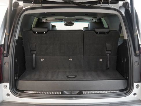 Used 2018 Chevrolet Tahoe LT AWD/4WD image 12